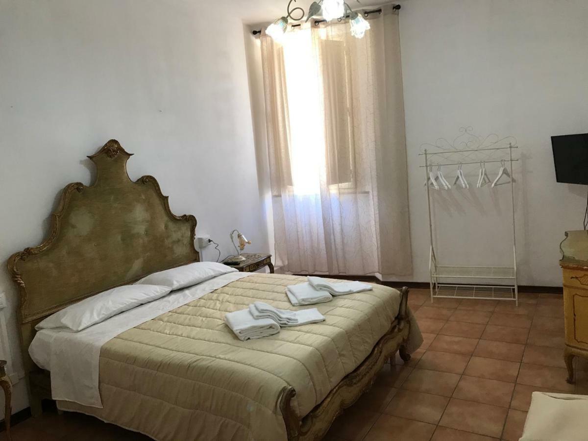 Albergo Antica Lanterna Castelnuovo di Garfagnana Buitenkant foto